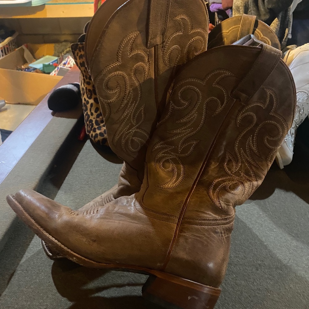 Shyanne Light Tan Round Toe Leather Cowgirl Boots